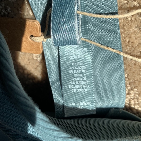 SKIMS‎ COTTON PLUNGE BRALETTE - Picture 10 of 12